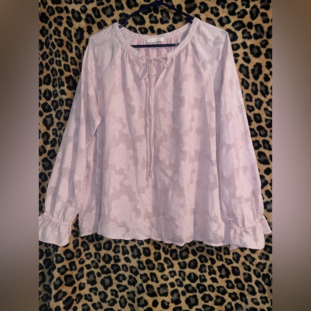 Super cute ruffle cuff pink shirt